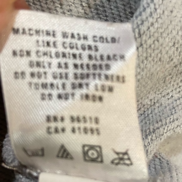 Under Armour Semi-Fitted Crew Sweatshirt G… - Picture 7 of 8